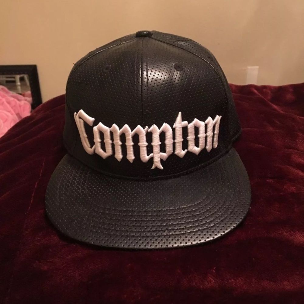 Compton flat hat